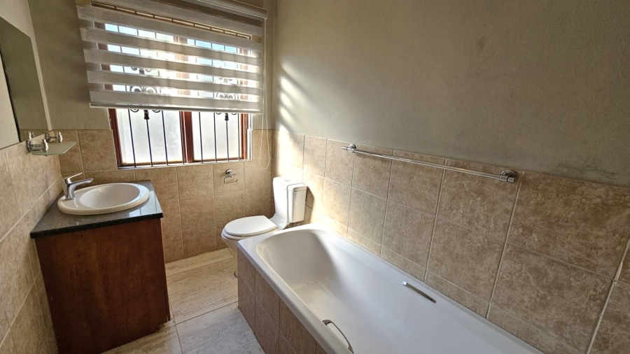 4 Bedroom Property for Sale in Melodie North West